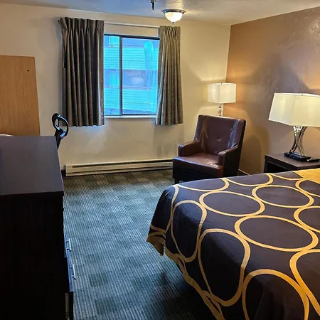 Super 8 By Wyndham Ketchikan-3